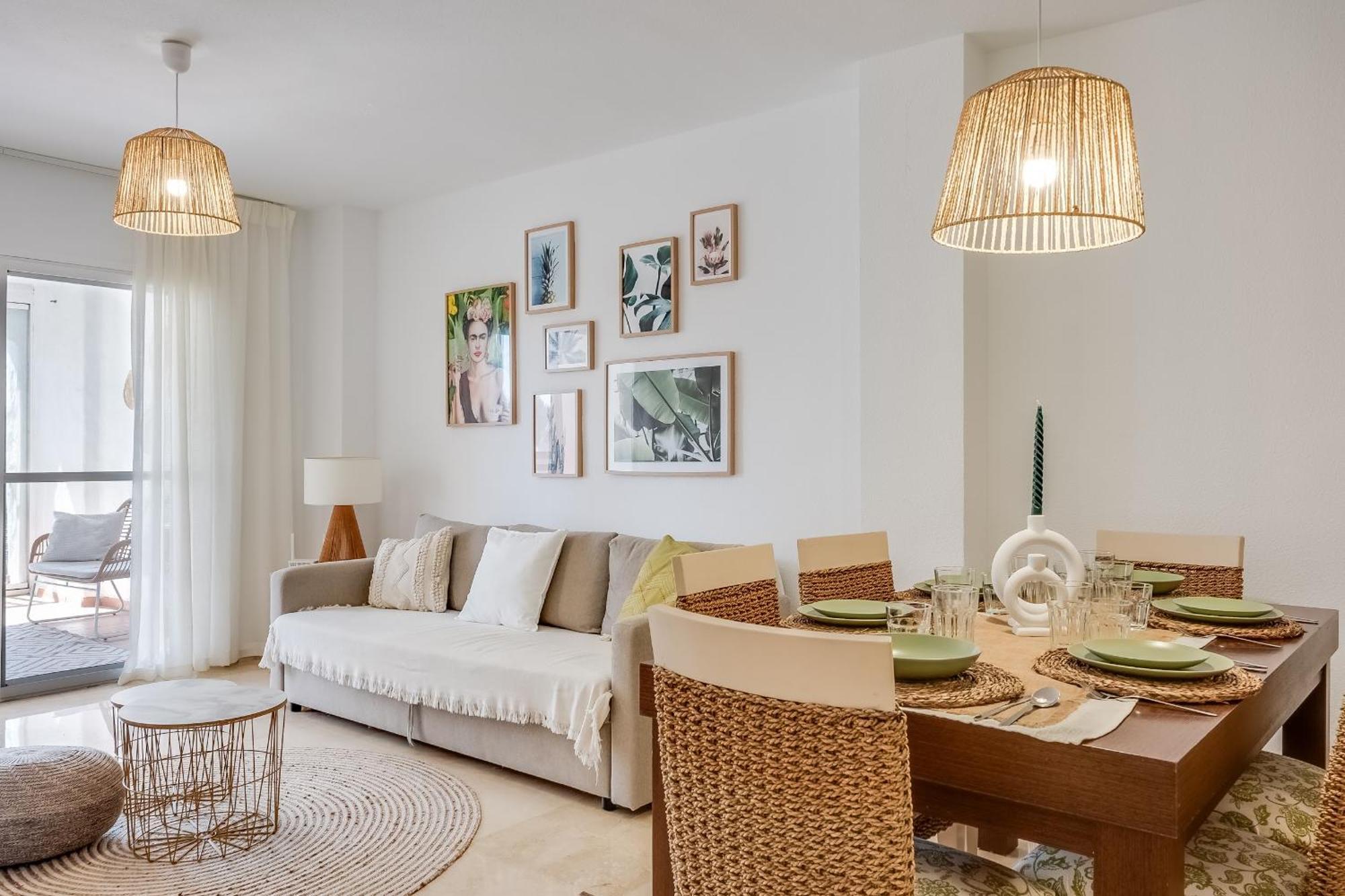 Gezellig Stijlvol Appartement Dichtbij Het Strand 埃斯特波纳 外观 照片