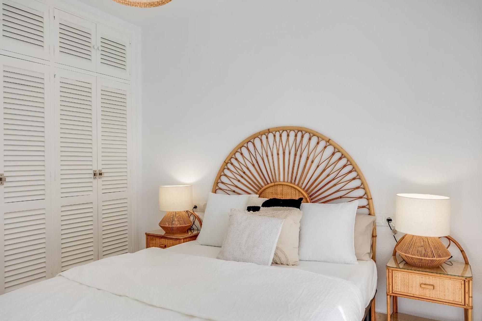 Gezellig Stijlvol Appartement Dichtbij Het Strand 埃斯特波纳 外观 照片