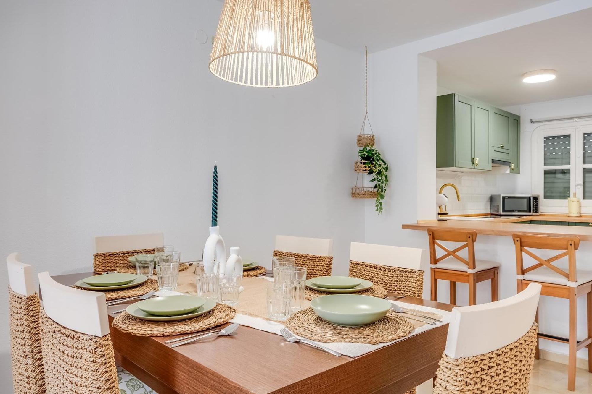 Gezellig Stijlvol Appartement Dichtbij Het Strand 埃斯特波纳 外观 照片