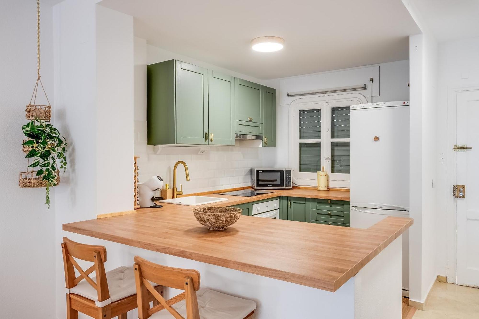 Gezellig Stijlvol Appartement Dichtbij Het Strand 埃斯特波纳 外观 照片