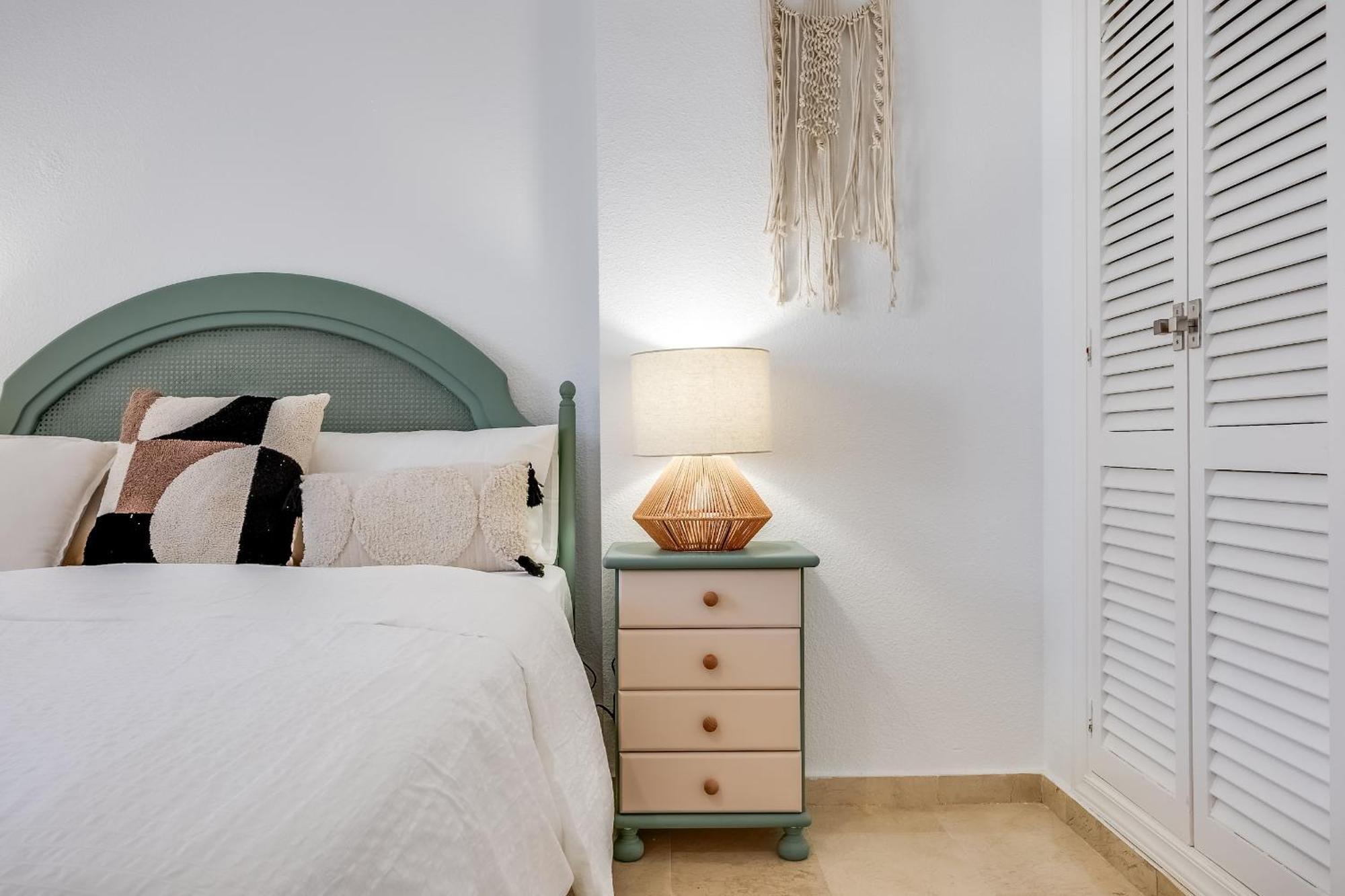 Gezellig Stijlvol Appartement Dichtbij Het Strand 埃斯特波纳 外观 照片