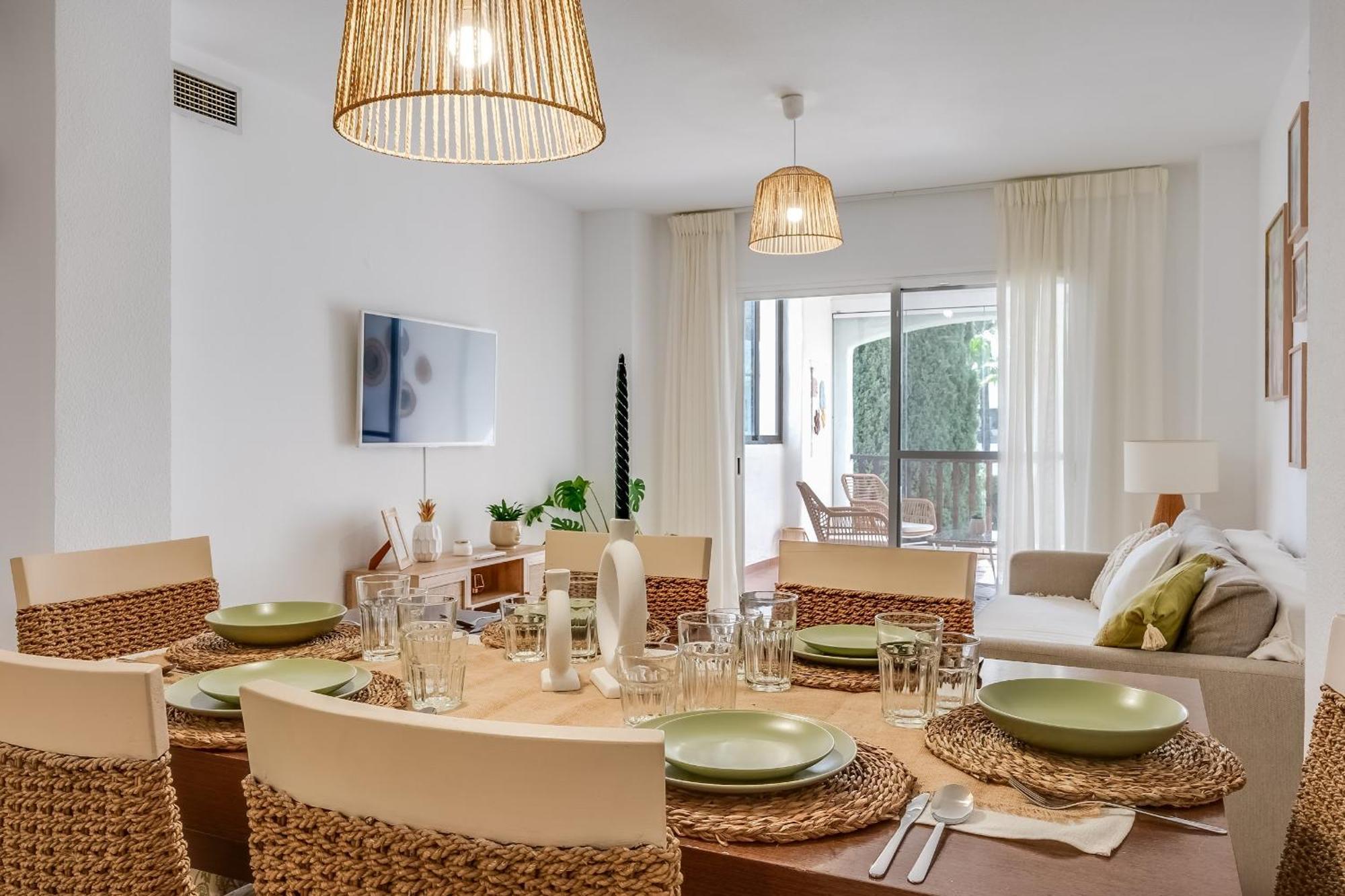 Gezellig Stijlvol Appartement Dichtbij Het Strand 埃斯特波纳 外观 照片
