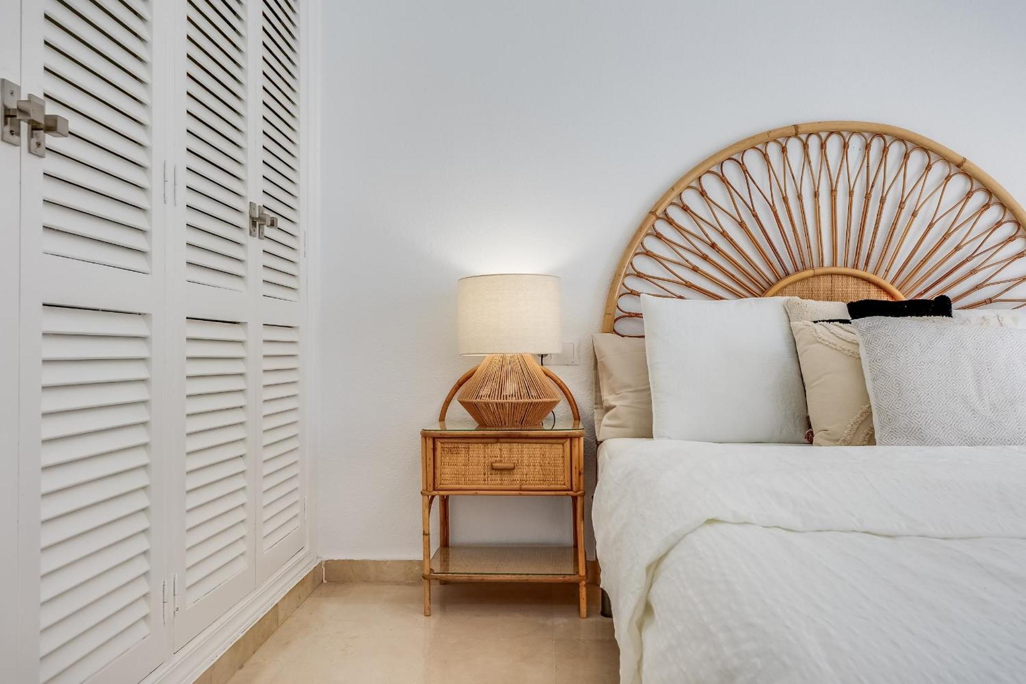 Gezellig Stijlvol Appartement Dichtbij Het Strand 埃斯特波纳 外观 照片